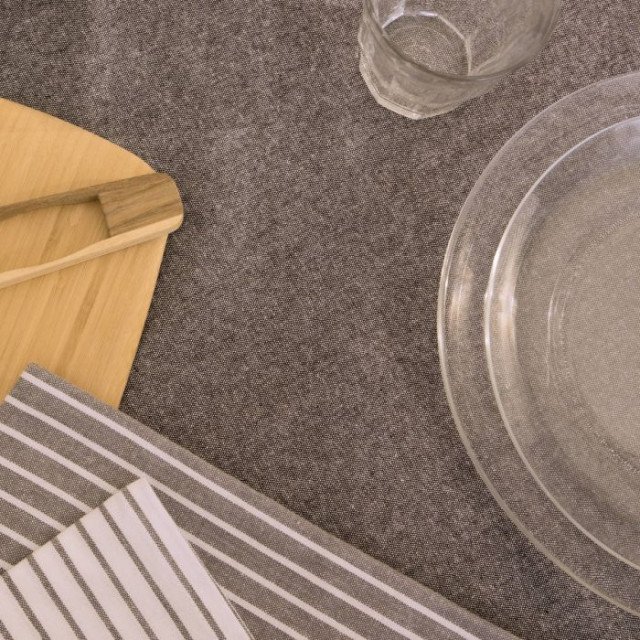 Покривка за маса Momabran