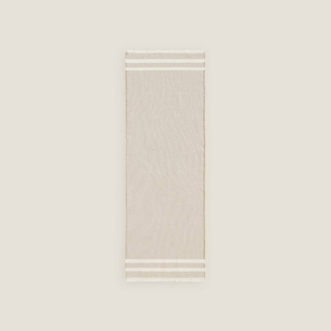 Тишлайфер Luar