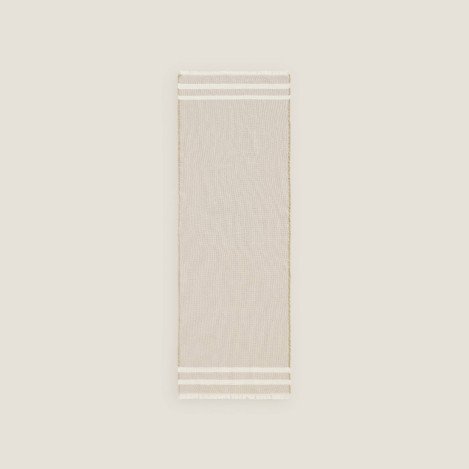 Тишлайфер Luar