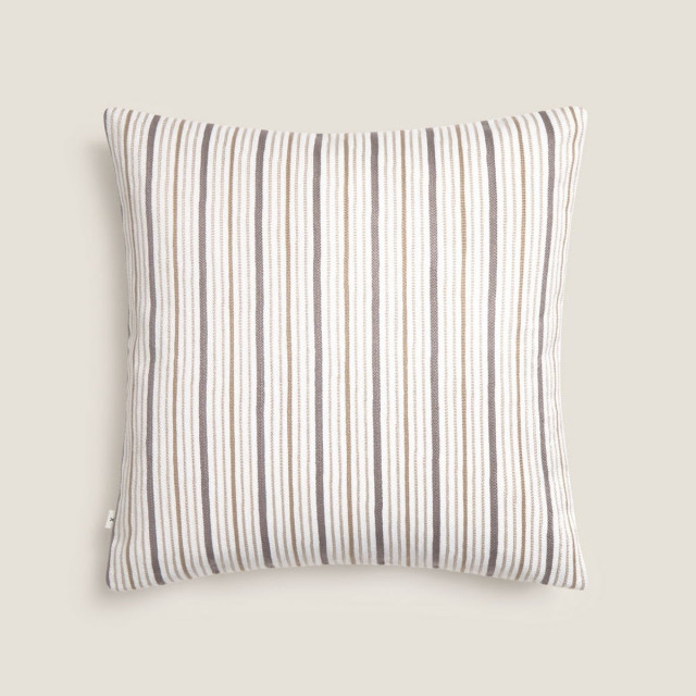 Декоративна калъфка за възглавница Gropa