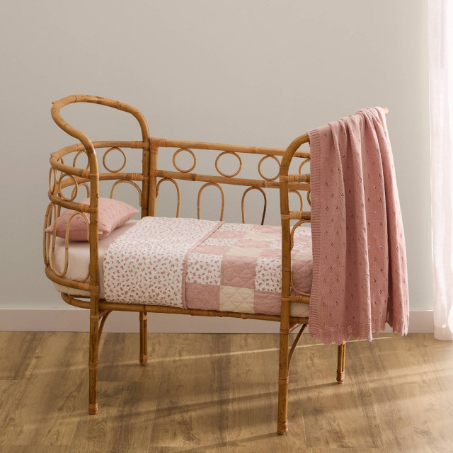 Детско шалте Lalaki