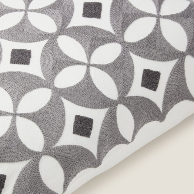 Декоративна калъфка за възглавница Valmot