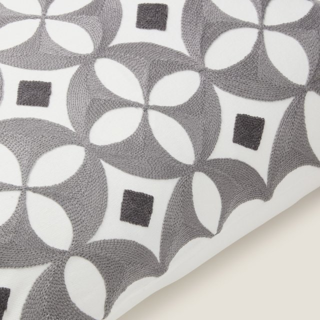 Декоративна калъфка за възглавница Valmot