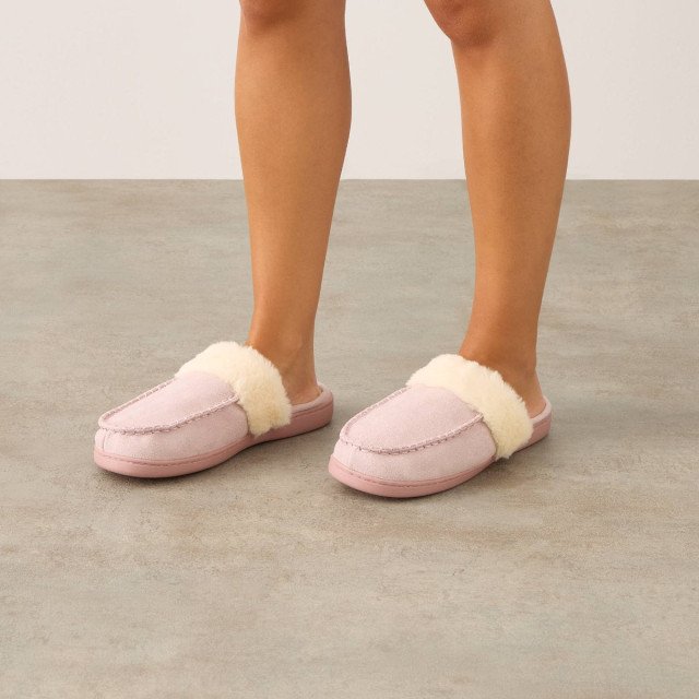 Домашни пантофи Stit