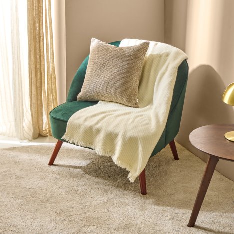 Декоративно одеяло Larry Декоративно одеяло Larry