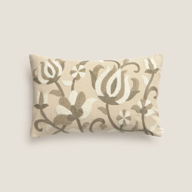 Декоративна калъфка SENFLOCU